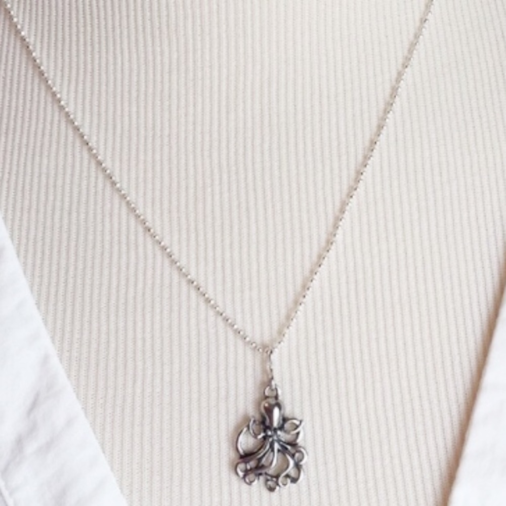 Mini Octopus Pendant Necklace NWT - Picture 2 of 6